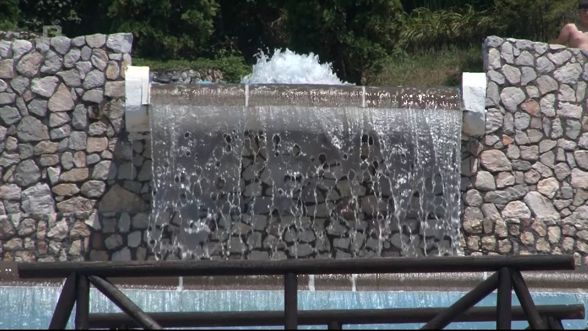 Narednih dana pijte više vode, ne izlažite se Suncu